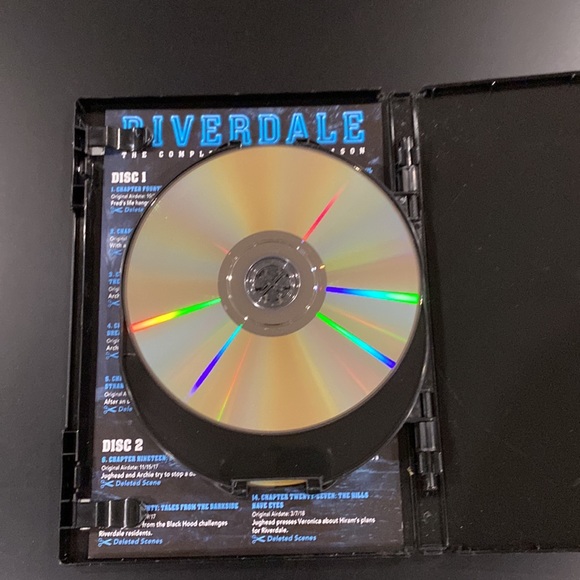 Riverdale - The Complete Second Season - Picture 7 of 7